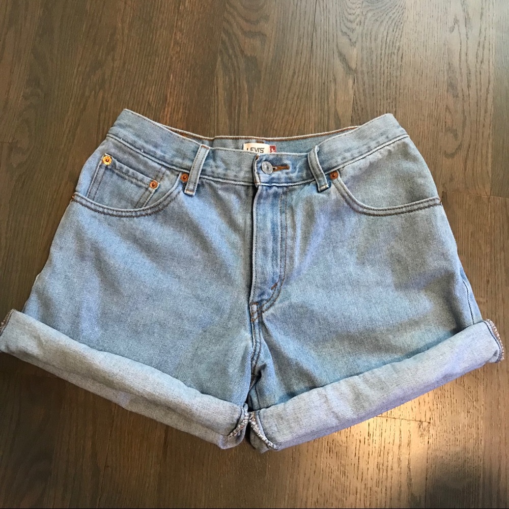 High rise Levi’s short